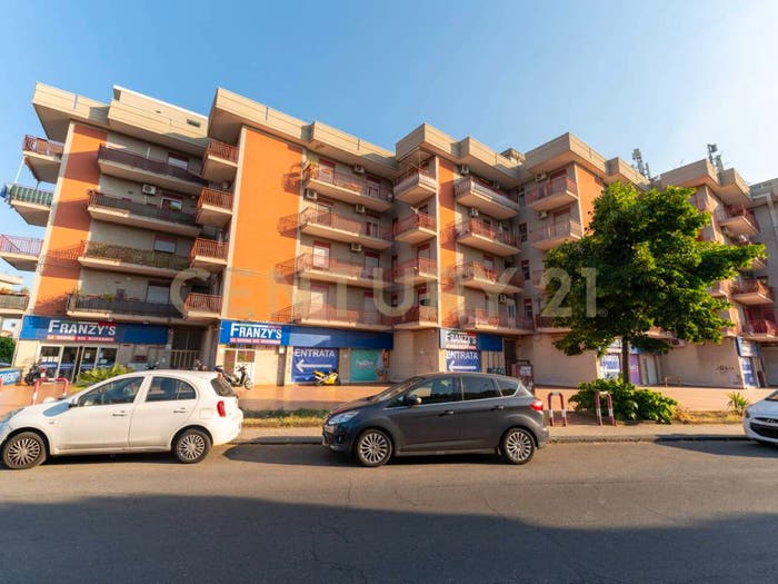 Appartamento quadrilocale in vendita in Via Saverio Fiducia, Barriera Leucatia, Catania