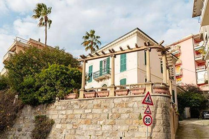 Casa trilocale in vendita in Viale Giacomo Matteotti, Porto Maurizio, Imperia