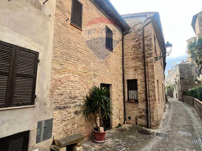 Casa con 6 locali in vendita in Via Annibalcaro, Centro, Serra San Quirico