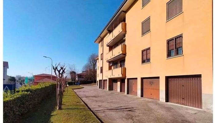 Appartamento con 5 locali in vendita in Via Milano, Centro, San Zenone al Lambro