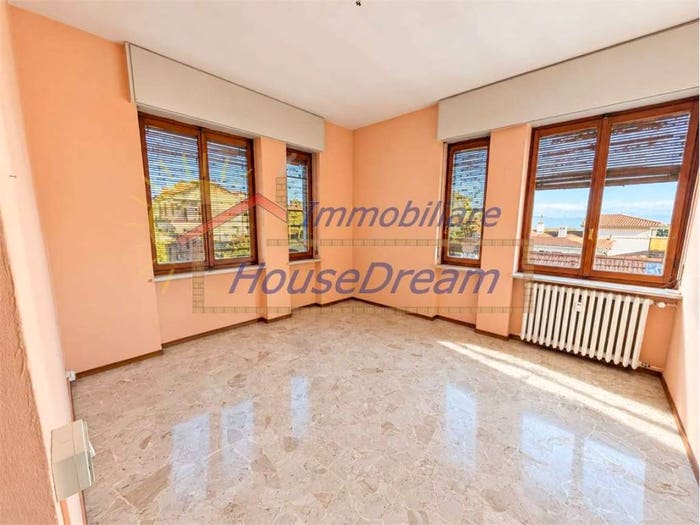 Appartamento trilocale in vendita in Centro, Oleggio