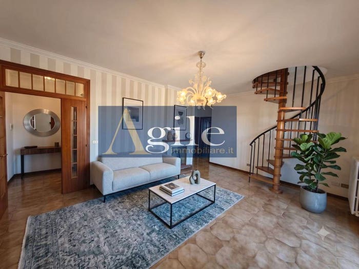 Appartamento con 5 locali in vendita in via manzoni, Acquaviva Picena