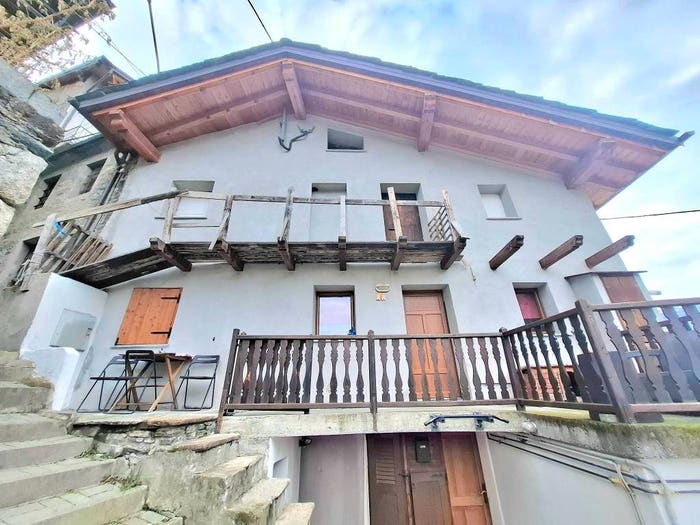 Casa trilocale in vendita in Frazione Devin, Berriaz, Montjovet