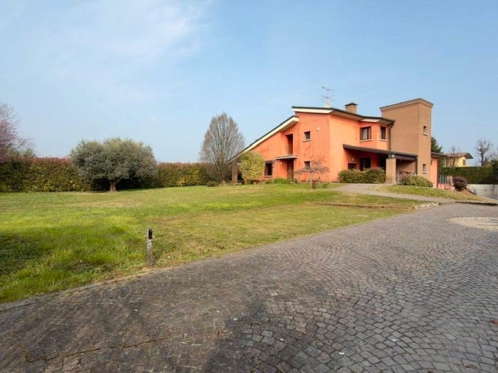 Casa con 5 locali in vendita in Via Volta Traversa II, San Zeno Naviglio