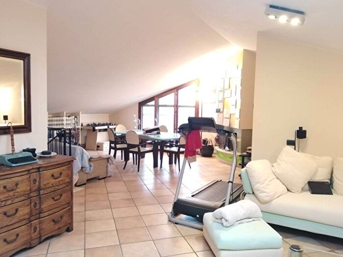 Appartamento quadrilocale in vendita in Via Giovanni Verga, Centro, Montelabbate
