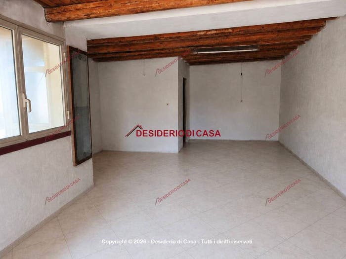 Casa quadrilocale in vendita in Cortile Primo Semilia, Belmonte Chiavelli, Palermo