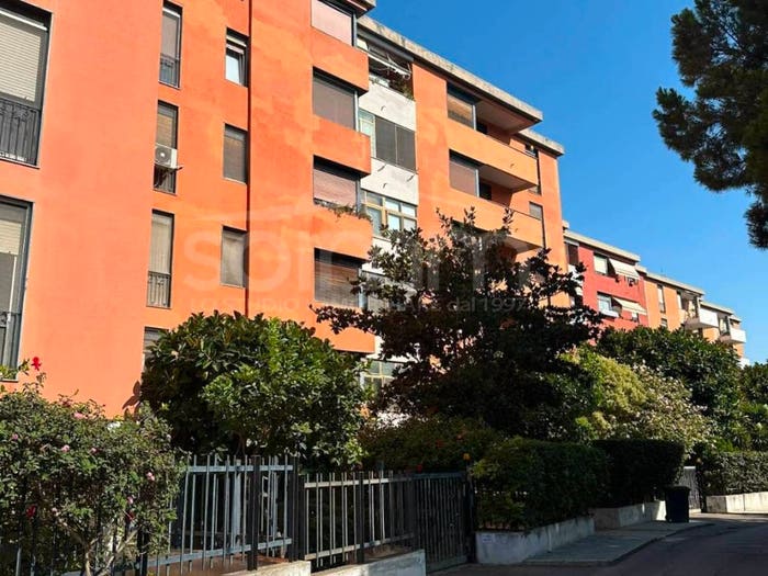 Appartamento con 5 locali in vendita in VIA DEL SESTANTE, Quartiere del Sole, Cagliari