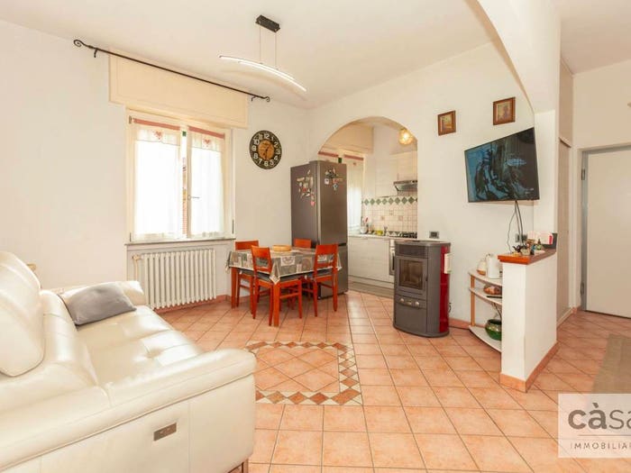 Appartamento trilocale in vendita in via Tallacchini, Centro, Malnate