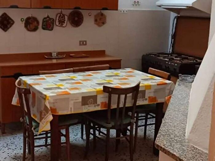 Appartamento quadrilocale in vendita in Via Francesco Cozza, Centro, Stilo