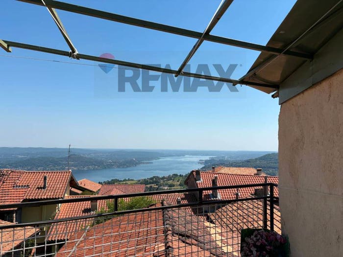 Appartamento bilocale in vendita in VIA BERTOLETTI, Fosseno, Nebbiuno