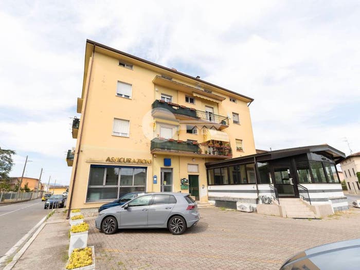 Appartamento quadrilocale in vendita in Via Manzoni, Centro, Ghedi