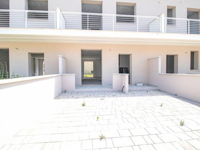 Casa con 6 locali in vendita in Centro, Montale