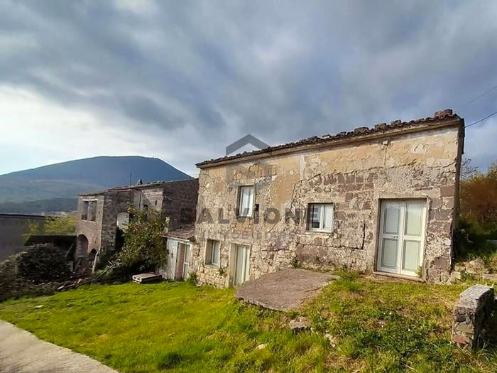 Casa quadrilocale in vendita in Contrada Selva Palladina, San Salvatore Telesino