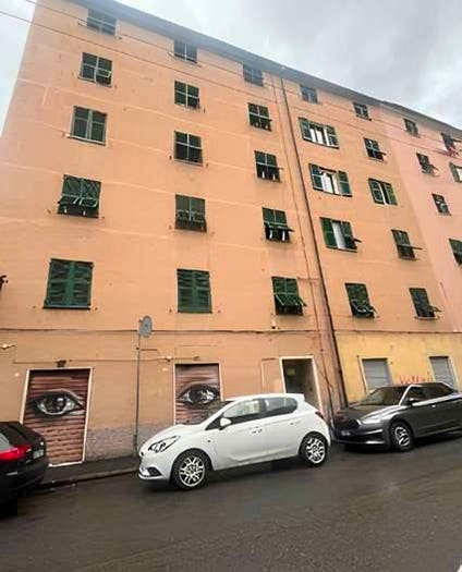 Appartamento bilocale in vendita in Via certosa, Certosa, Genova