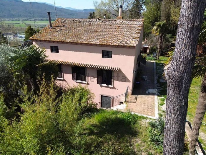 Casa con 6 locali in vendita in Vocabolo Fonteviva, Giove