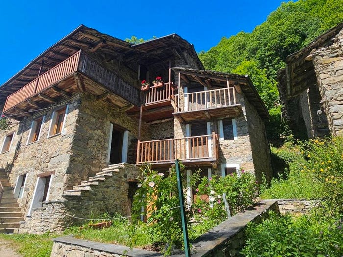 Casa con 6 locali in vendita in Cialancia, Pradleves