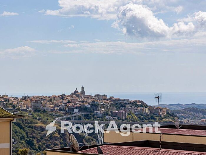 Appartamento quadrilocale in vendita in Via Vittorio Butera, Mater Domini Cavita, Catanzaro