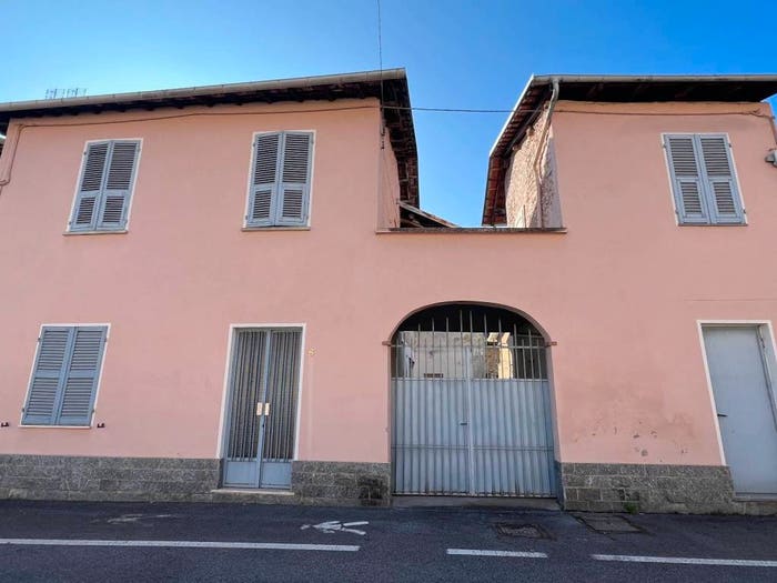 Casa con 6 locali in vendita in Piazza Trento e Trieste, Centro, Chiusa di Pesio