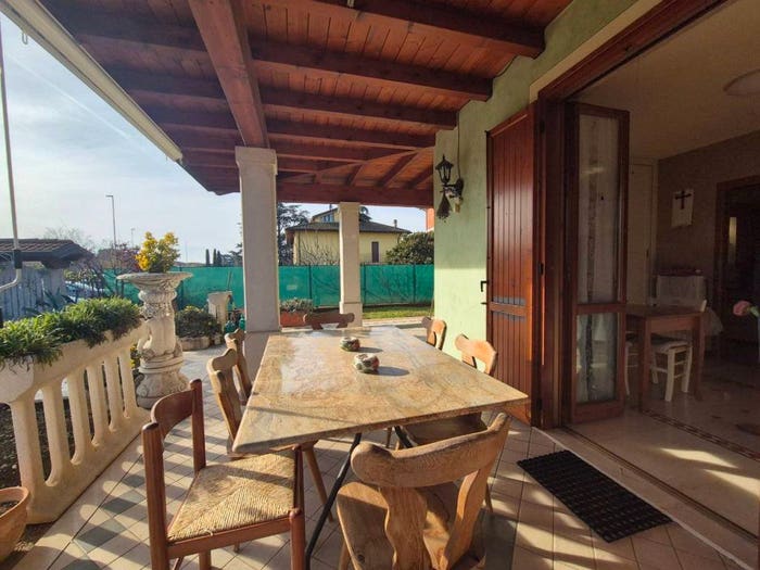 Casa con 6 locali in vendita in Via Chiarini, Molinetto, Mazzano