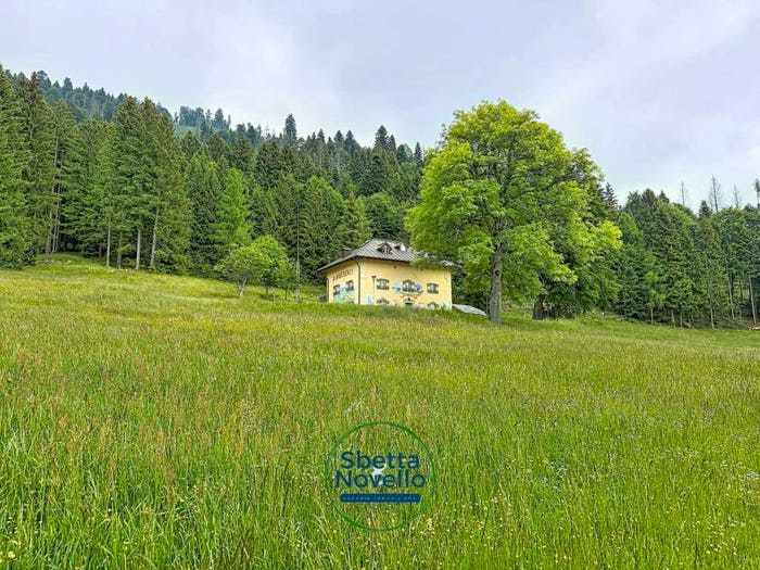 Casa con 6 locali in vendita in Località Musiera, Telve