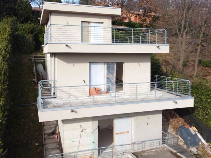 Casa trilocale in vendita in Via Giuseppe Garibaldi, Centro, Sirtori