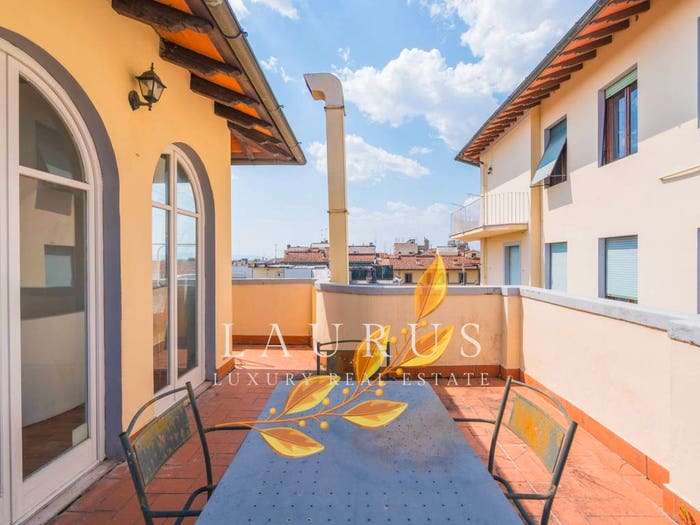 Appartamento con 5 locali in vendita in Via Alfonso La Marmora, San Marco SS Annunziata, Firenze