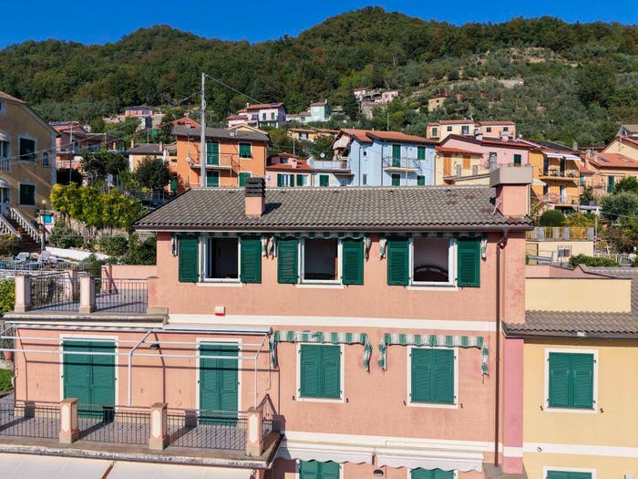 Casa trilocale in vendita in Testana, Avegno
