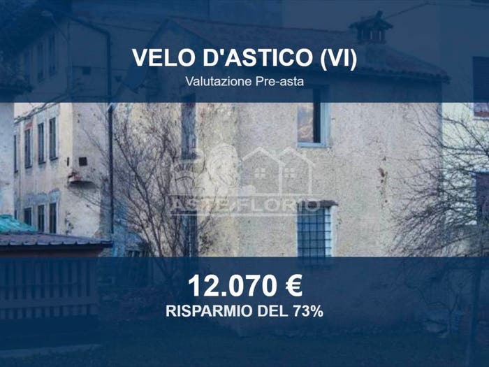 Casa bilocale in vendita in Via Lago di Sotto, Lago, Velo d'Astico