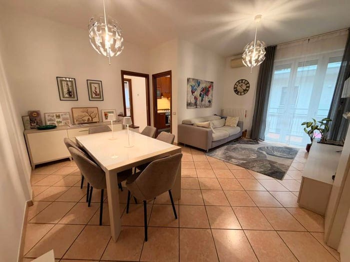 Appartamento trilocale in vendita in Via Bellinzona, Nino Bixio, Como