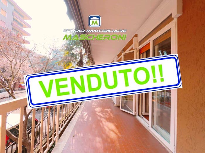 Appartamento trilocale in vendita in Via Adelaide Maria Montessori, Semicentro, Paderno Dugnano