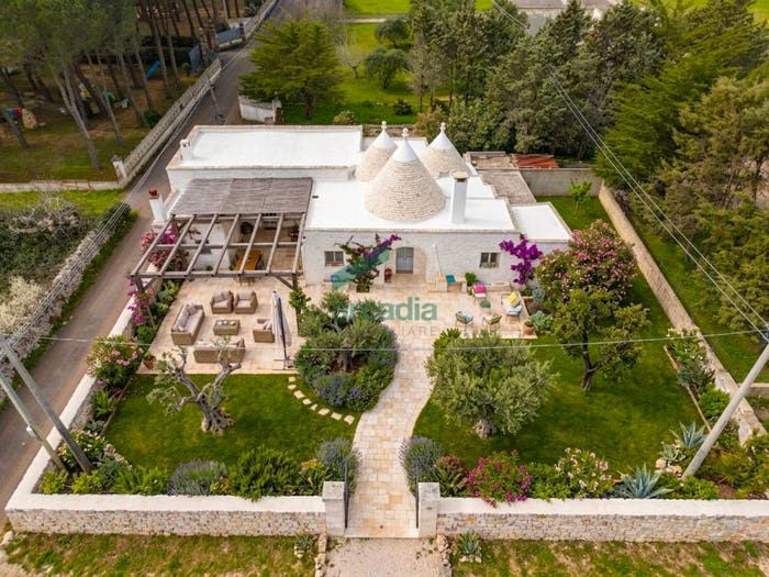 Casa con 6 locali in vendita in Via Pilozzo Zona G, Martina Franca
