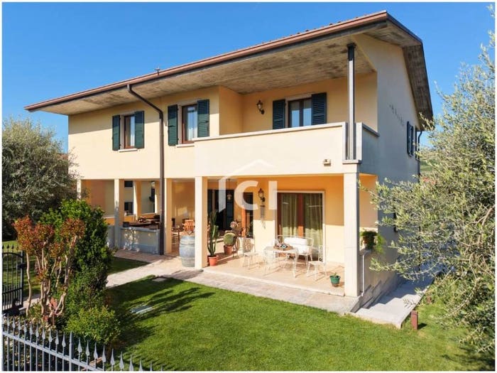 Casa con 6 locali in vendita in Valgatara, Marano di Valpolicella