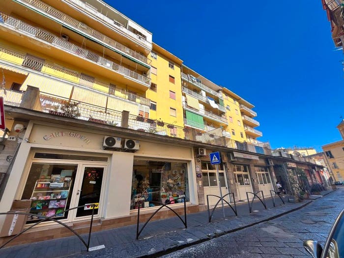 Appartamento bilocale in vendita in Via Bosco di Capodimonte, Colli Aminei Capodimonte, Napoli