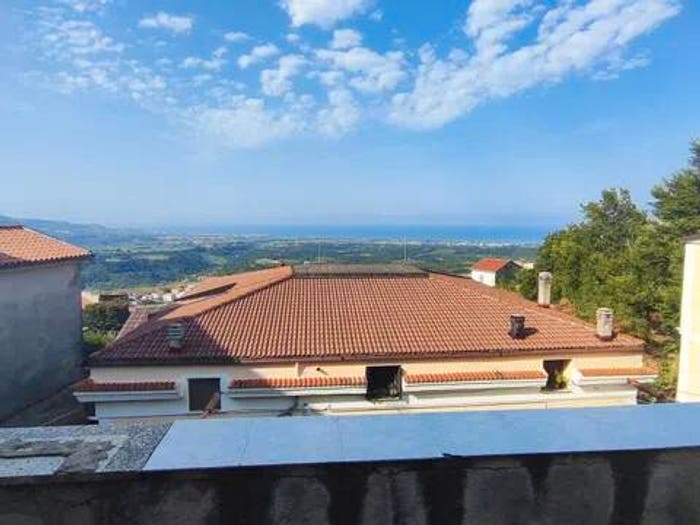 Casa con 6 locali in vendita in Via San Francesco, Santa Domenica Talao