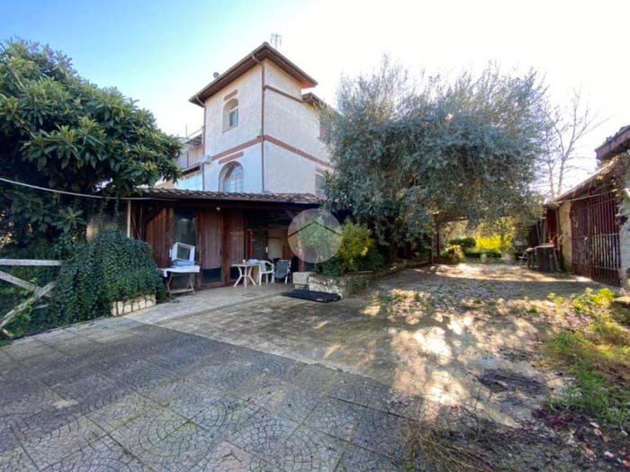 Casa con 6 locali in vendita in Str di colle Pedeschiavo, Palombara Sabina