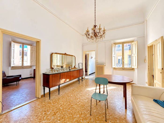 Appartamento con 5 locali in vendita in Via Venezia, San Marco SS Annunziata, Firenze