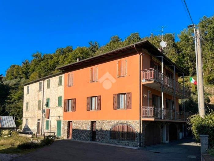 Appartamento trilocale in vendita in Via Ponte Baccioni, Centro, Cicagna