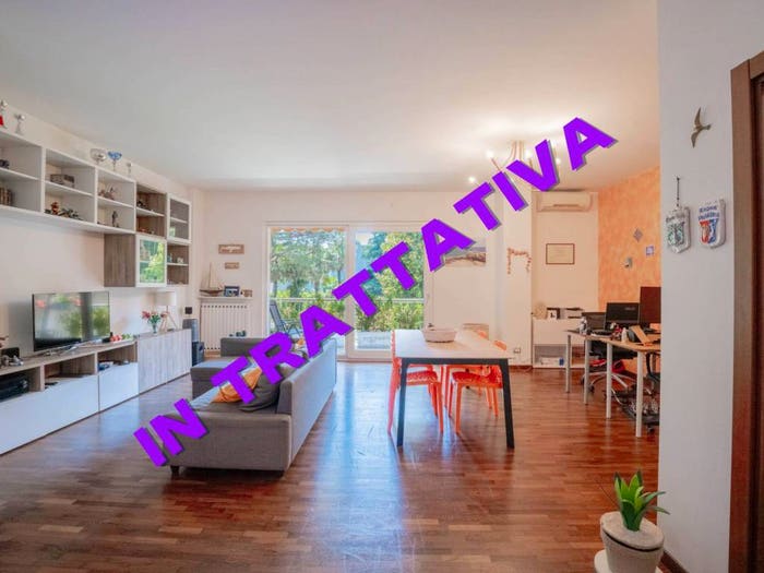 Appartamento quadrilocale in vendita in Corso Sempione, Ronchi, Gallarate