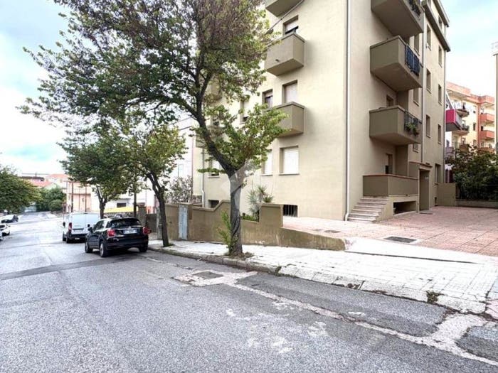 Appartamento trilocale in vendita in Via Fratelli Kennedy, Centro, Nuoro