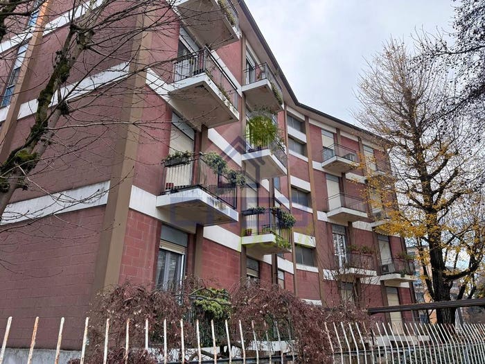 Appartamento trilocale in vendita in Via Trebbia n, Cristo Re, Cremona