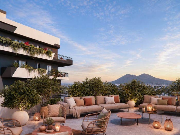 Appartamento quadrilocale in vendita in Via della Stadera, Zona Industriale Marina, Napoli