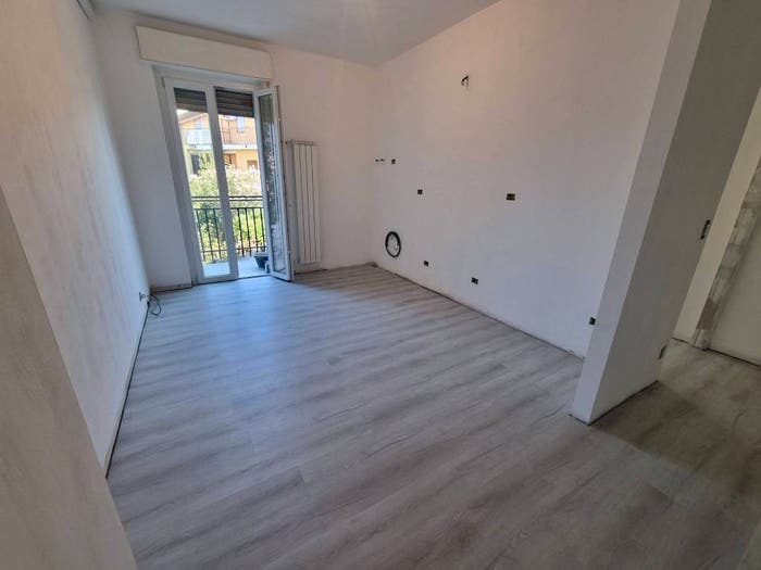 Appartamento trilocale in vendita in Via Venezia, Centro, Cologno Monzese
