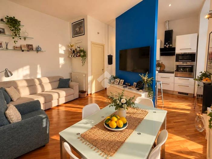 Appartamento con 6 locali in vendita in Via Giuseppe Ferrari, Castelletto, Genova