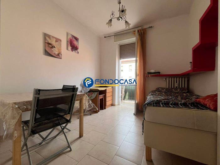 Appartamento bilocale in vendita in Via Roma, Carnate