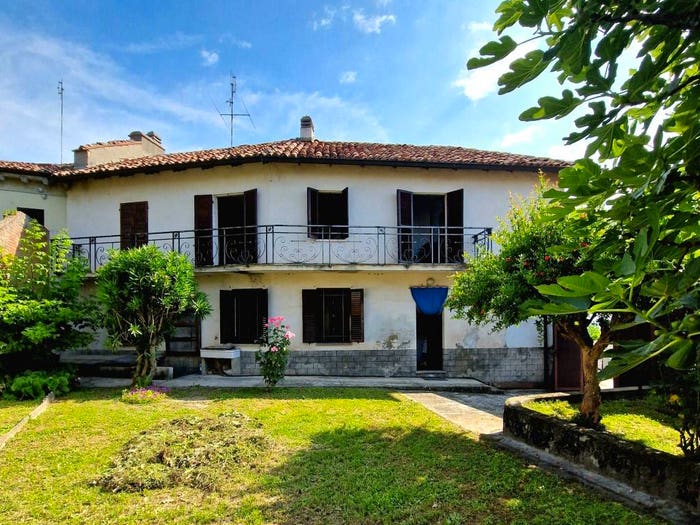 Casa con 5 locali in vendita in Via Scoffone Costa, Casorzo