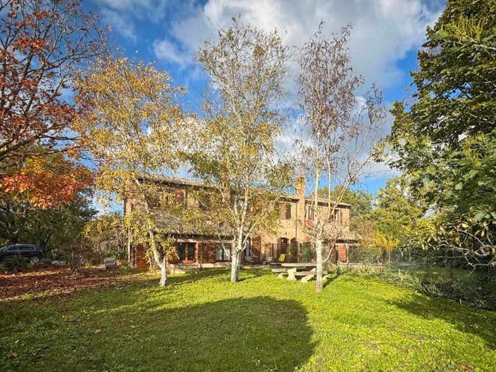 Casa con 6 locali in vendita in Chianciano Terme