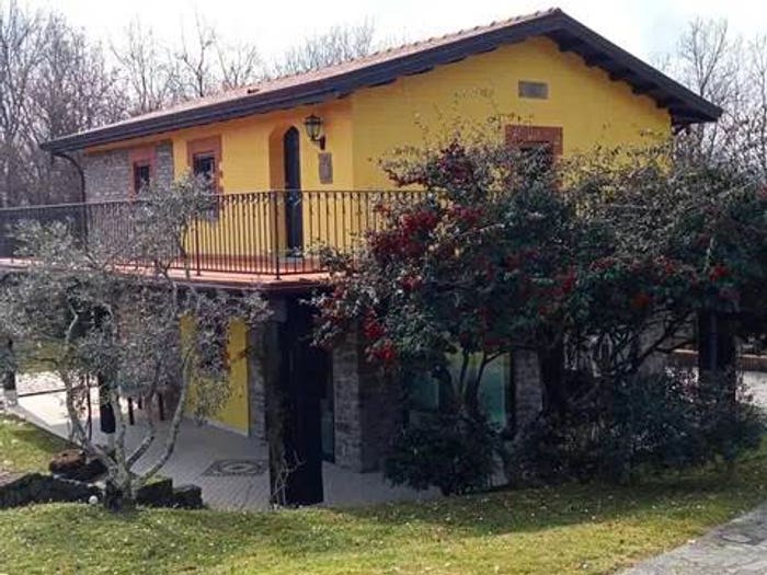 Casa con 6 locali in vendita in Vespeno No Number, Bagnone