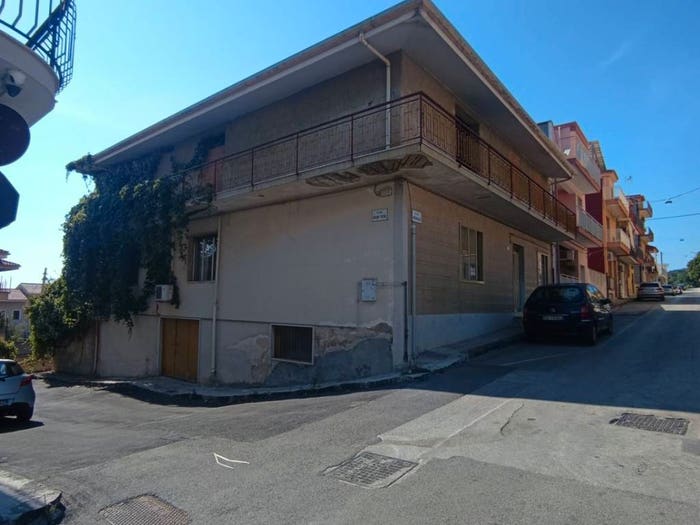Casa quadrilocale in vendita in Via Amendola, Solarino