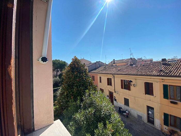 Appartamento trilocale in vendita in Via Cortirola, Centro Storico, Pesaro