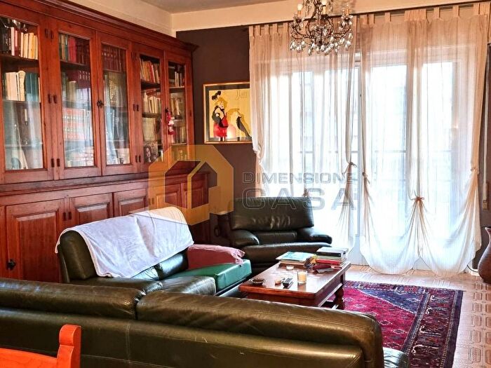 Casa con 6 locali in vendita in Via Fabio Filzi, Darsena Ex Campo di Aviazione, Viareggio